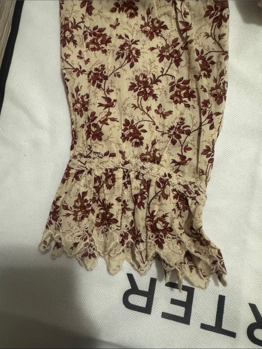 Doen Hickory Floral Ruffle Blouse - Picture 3 of 8